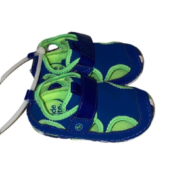 🆕Stride Rite Soft Motion Splash Sneaker - Picture 7 of 7